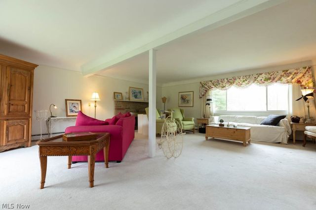 13047 Forest Road, Burton, OH 44021
