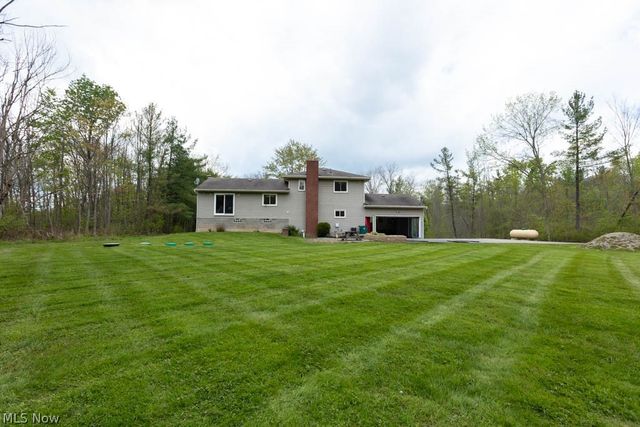 13047 Forest Road, Burton, OH 44021