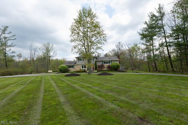 13047 Forest Road, Burton, OH 44021