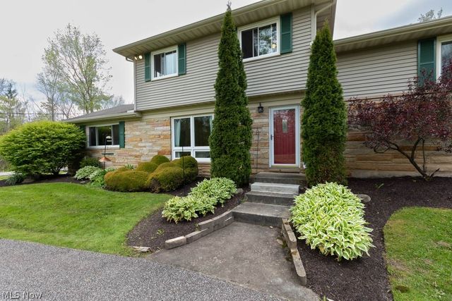 13047 Forest Road, Burton, OH 44021