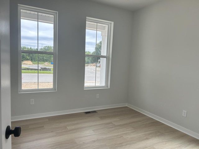 1131 Mount Vernon DRIVE, Hartford, WI 53027