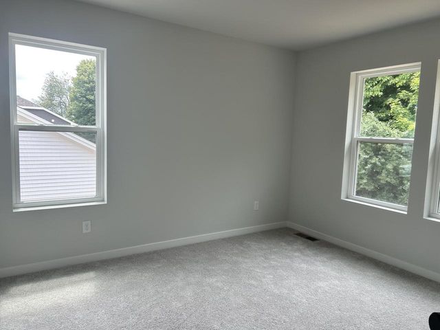 1131 Mount Vernon DRIVE, Hartford, WI 53027