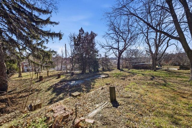 802 Hall Street, St Joseph, MO 64501