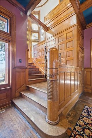 802 Hall Street, St Joseph, MO 64501