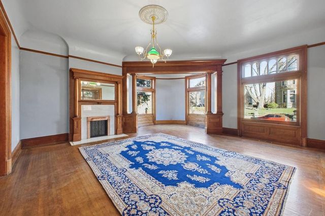 802 Hall Street, St Joseph, MO 64501