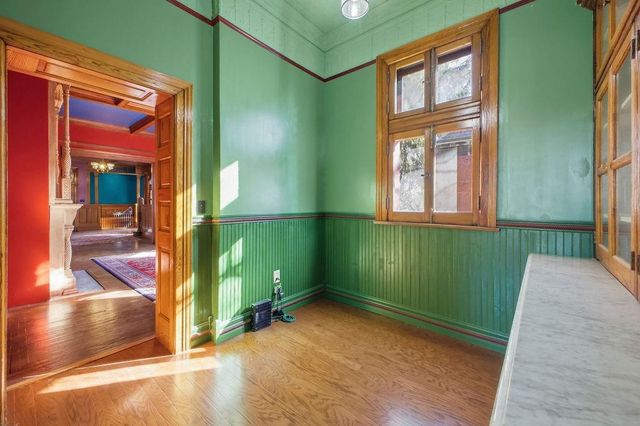 802 Hall Street, St Joseph, MO 64501