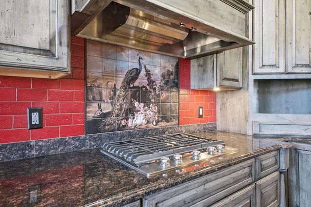 802 Hall Street, St Joseph, MO 64501