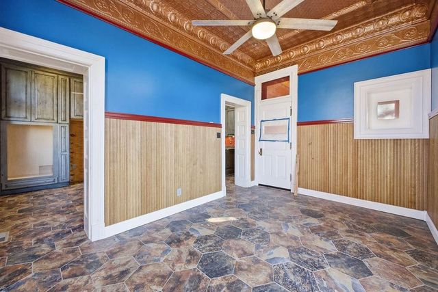 802 Hall Street, St Joseph, MO 64501