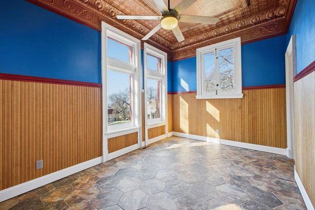 802 Hall Street, St Joseph, MO 64501