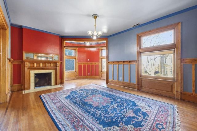 802 Hall Street, St Joseph, MO 64501