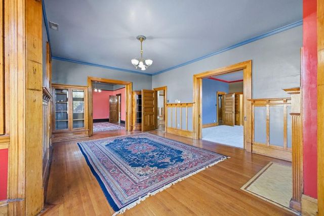 802 Hall Street, St Joseph, MO 64501