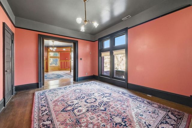 802 Hall Street, St Joseph, MO 64501