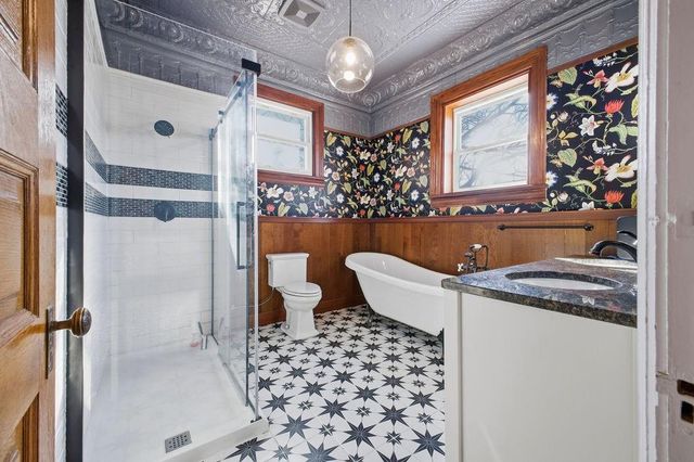 802 Hall Street, St Joseph, MO 64501