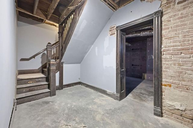 802 Hall Street, St Joseph, MO 64501