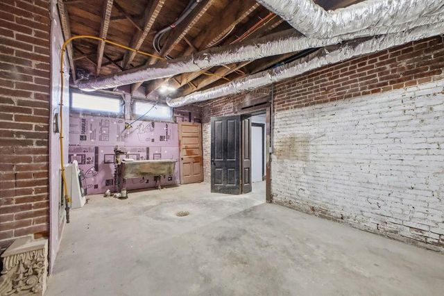 802 Hall Street, St Joseph, MO 64501