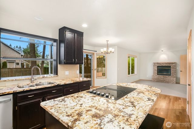 21422 SE 277th Street, Maple Valley, WA 98038