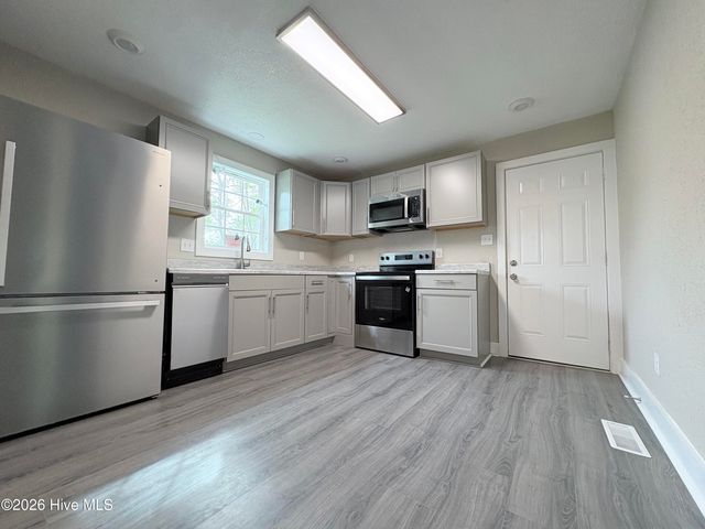 1111 Wood Street, Elizabeth City, NC 27909