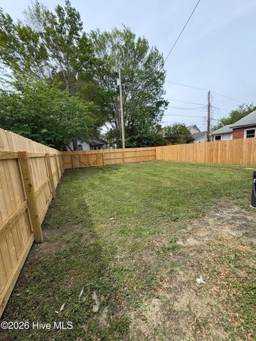 1111 Wood Street, Elizabeth City, NC 27909