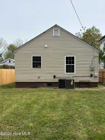 1111 Wood Street, Elizabeth City, NC 27909
