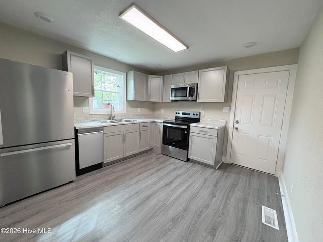 1111 Wood Street, Elizabeth City, NC 27909