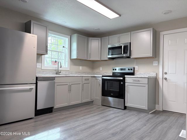 1111 Wood Street, Elizabeth City, NC 27909