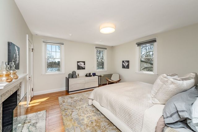 108 Lake Avenue, Newton, MA 02459