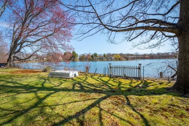 108 Lake Avenue, Newton, MA 02459