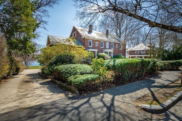 108 Lake Avenue, Newton, MA 02459