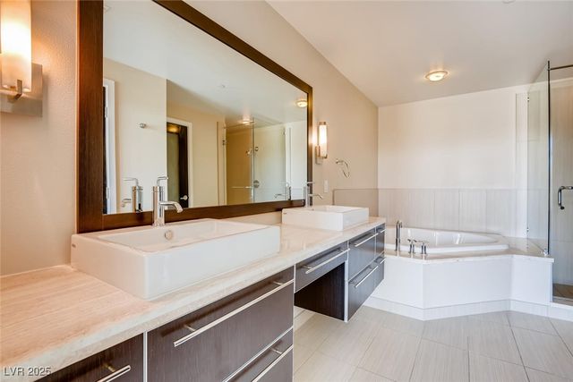 8925 West Flamingo Road 310, Las Vegas, NV 89147