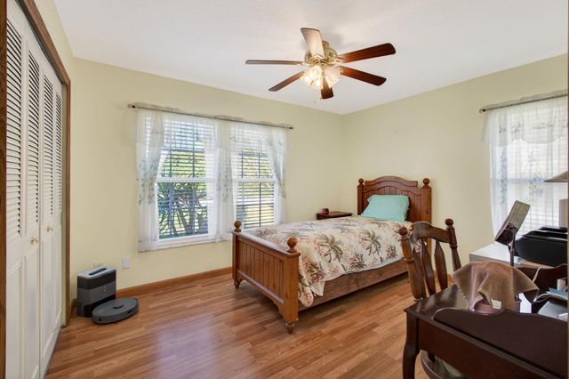 5216 Palm Drive, Fort Pierce, FL 34982