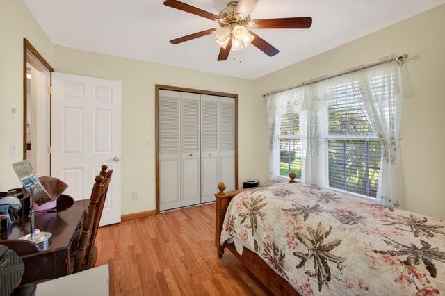 5216 Palm Drive, Fort Pierce, FL 34982