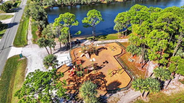 5216 Palm Drive, Fort Pierce, FL 34982