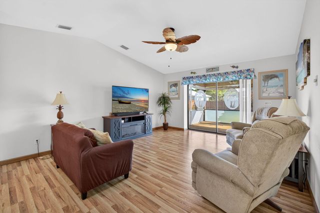 5216 Palm Drive, Fort Pierce, FL 34982