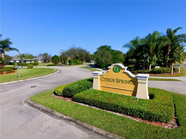 628 Tangelo Circle SW, Vero Beach, FL 32968