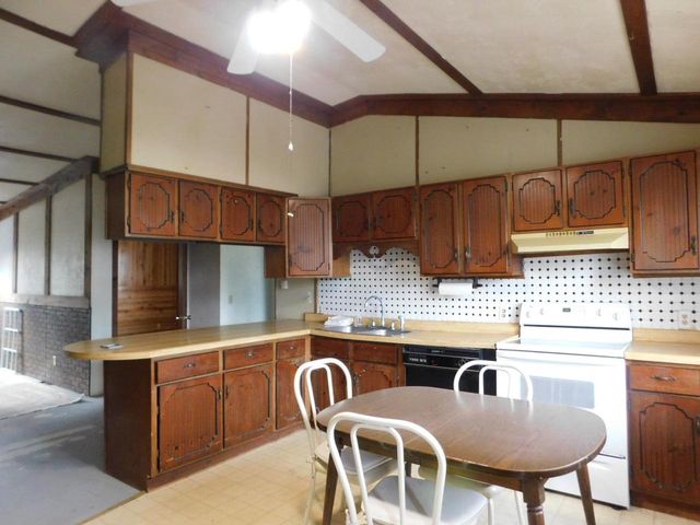 602 DOUGLAS STREET, Merrill, WI 54452
