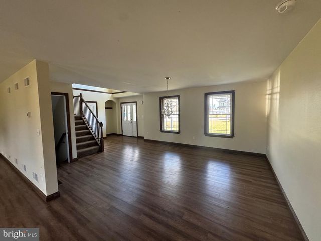 24 VICTORIA COURT, Shippensburg, PA 17257