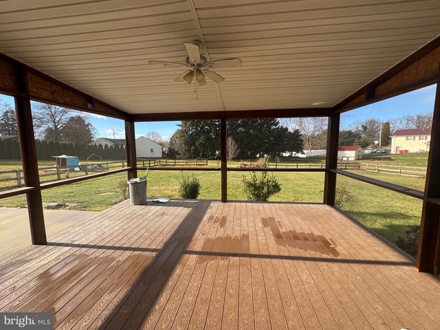 24 VICTORIA COURT, Shippensburg, PA 17257