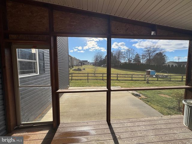 24 VICTORIA COURT, Shippensburg, PA 17257