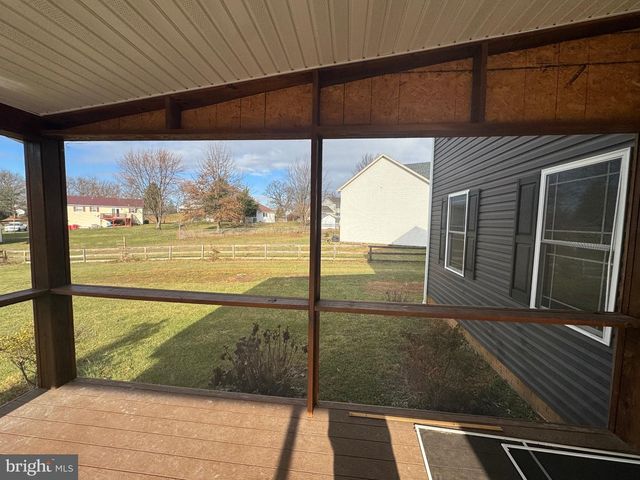 24 VICTORIA COURT, Shippensburg, PA 17257