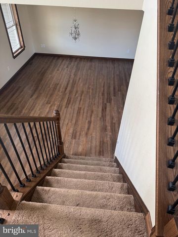 24 VICTORIA COURT, Shippensburg, PA 17257