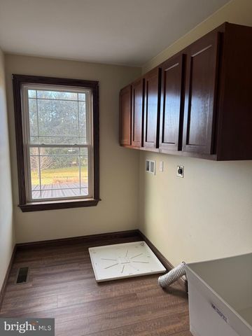 24 VICTORIA COURT, Shippensburg, PA 17257