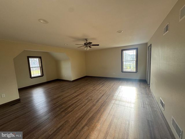 24 VICTORIA COURT, Shippensburg, PA 17257