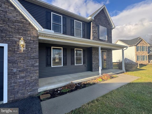24 VICTORIA COURT, Shippensburg, PA 17257