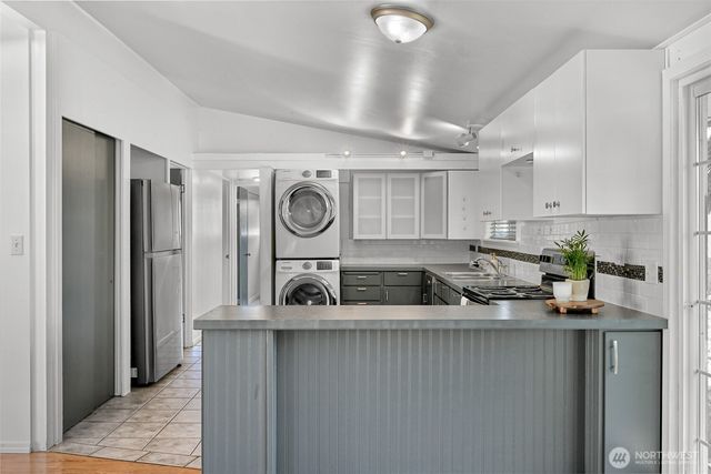 2267 Hawthorne Street, Ferndale, WA 98248