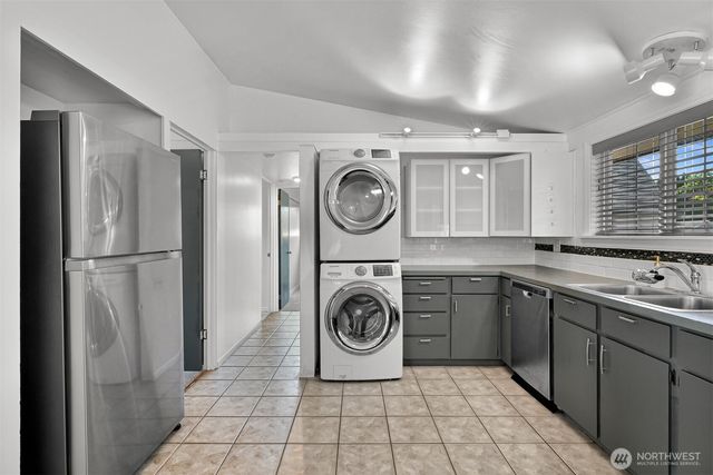 2267 Hawthorne Street, Ferndale, WA 98248