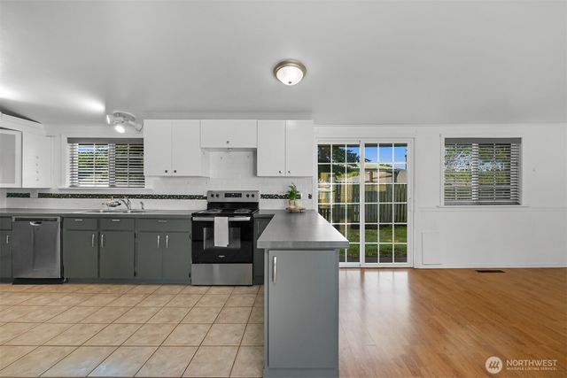 2267 Hawthorne Street, Ferndale, WA 98248