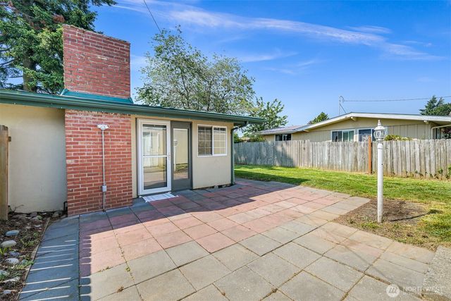 2267 Hawthorne Street, Ferndale, WA 98248