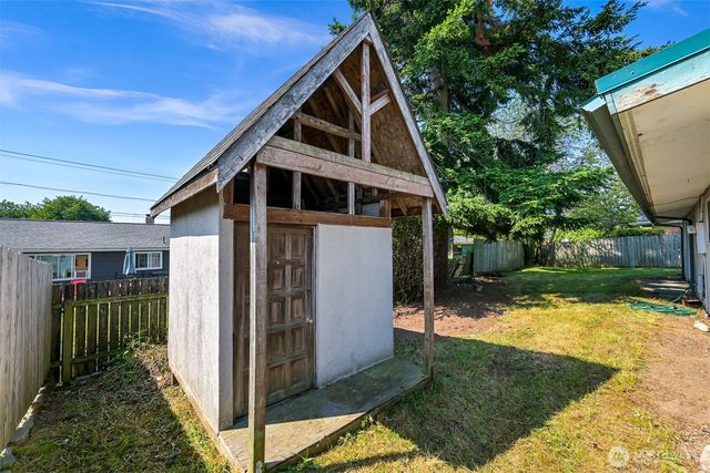 2267 Hawthorne Street, Ferndale, WA 98248