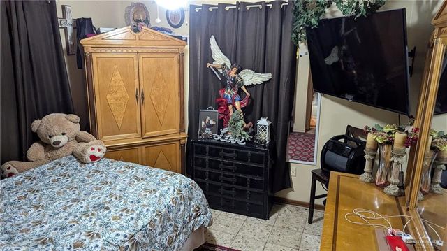 2104 Harvey Street, Mcallen, TX 78501