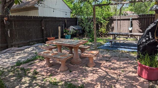 2104 Harvey Street, Mcallen, TX 78501